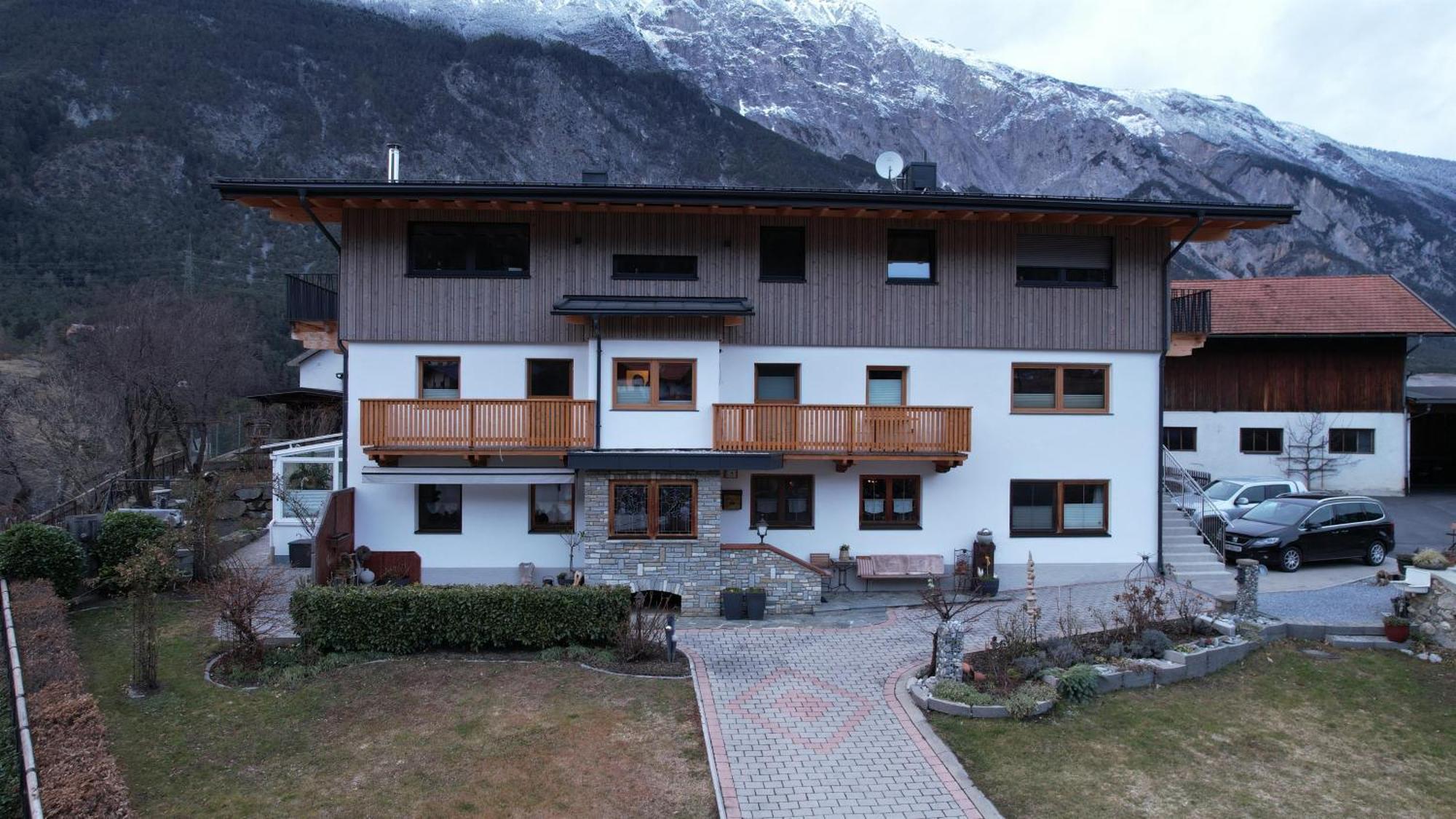 Gaestehaus Koell Roppen Exteriör bild
